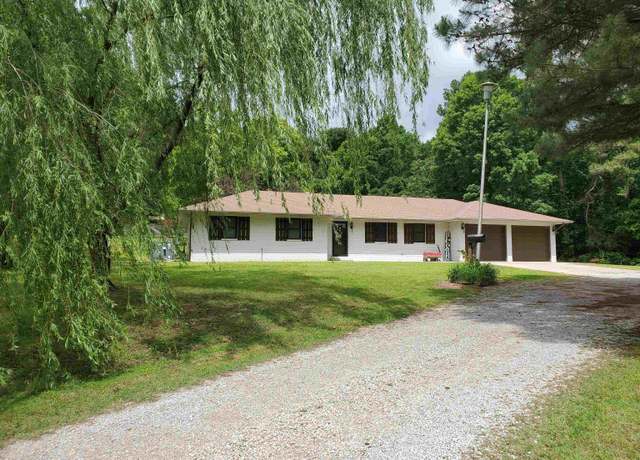 Property at 800 Hilltop Dr, Piggott, AR 72454, 3 beds, 2.5 baths