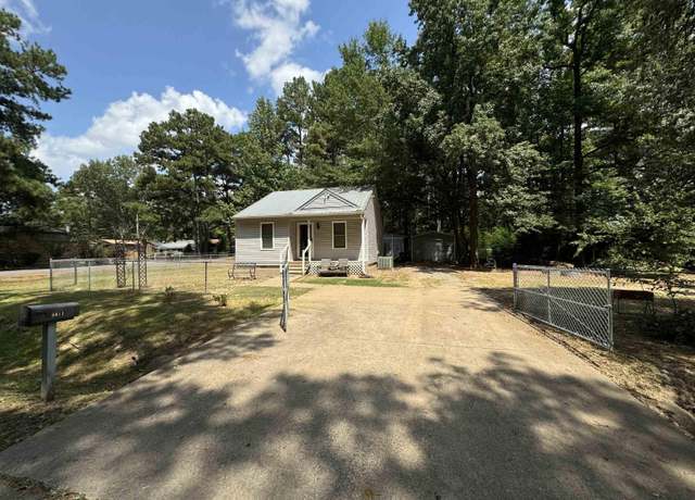 Property at 5811 W Jones St, Pine Bluff, AR 71602, 3 beds, 1 bath