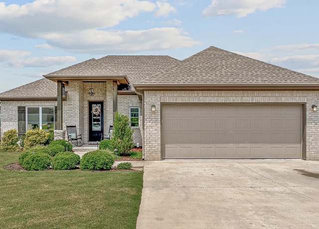 Property at 119 E Hills Dr, Bono, AR 72416, 3 beds, 2 baths