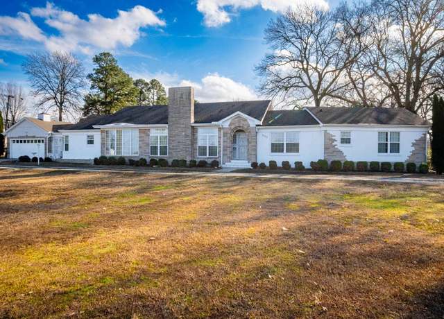 Property at 1607 E Page Ave, Malvern, AR 72104, 2 beds, 1.5 baths