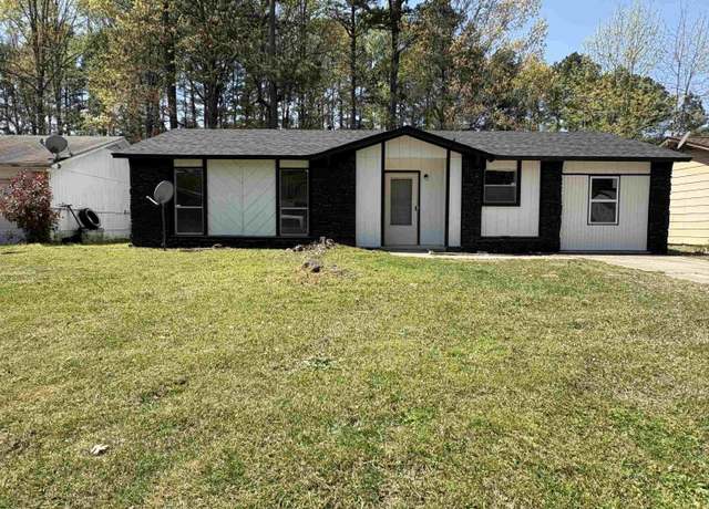 Property at 14 Quail Creek Ct, Little Rock, AR 72206, 3 beds, 2 baths