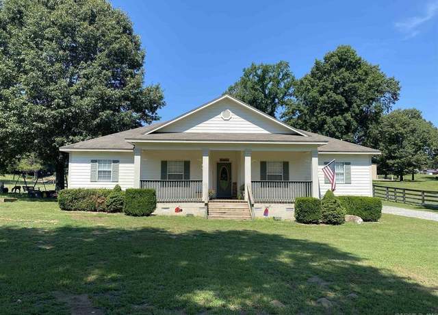 Property at 705 Francois Rd, Glen Rose, AR 72104, 4 beds, 2 baths