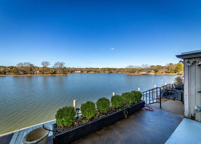 Property at 220 Sunset Bay Rd #13, AR 71913, 2 beds, 2.5 baths