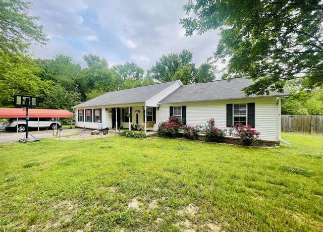Property at 1012 1/2 Pioneer Rd, Searcy, AR 72143, 4 beds, 3 baths