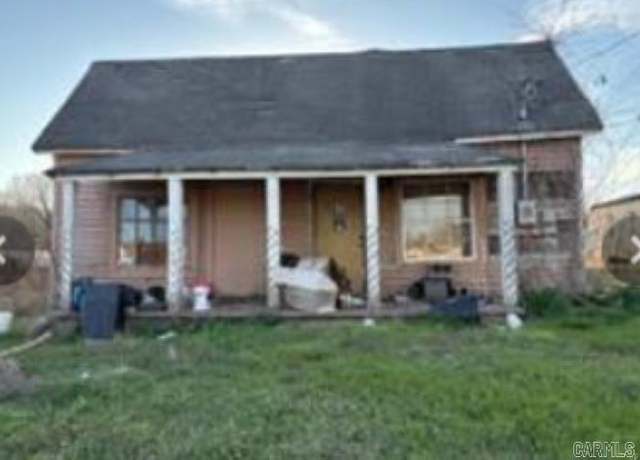 Property at 1116 S Pine St, Paris, AR 72855, 2 beds, 1 bath