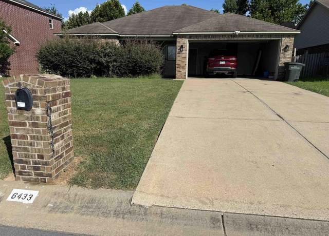 Property at 6433 White Oak Dr, North Little Rock, AR 72117, 4 beds, 2 baths