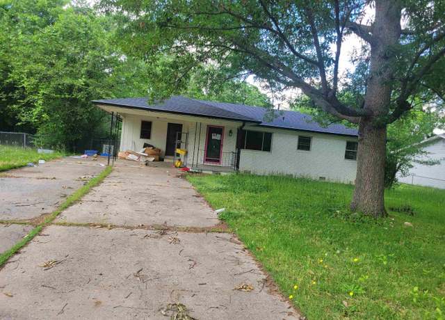 Property at 305 Stevenson St, Jacksonville, AR, 3 beds, 2 baths