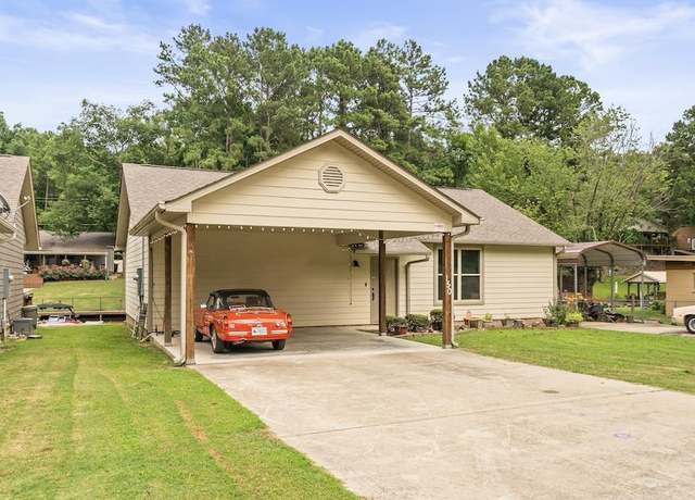 Property at 150 Shore Acres Dr, Hot Springs, AR 71913, 3 beds, 2 baths