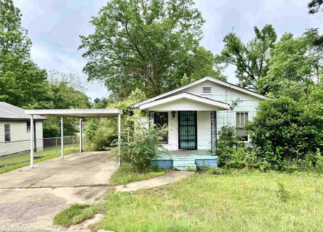 Property at 415 Myrtle St, Camden, AR 71701, 2 beds, 1 bath