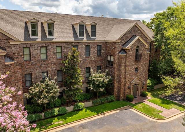 Property at 33 Riverpoint Rd, Little Rock, AR 72202, 3 beds, 4 baths