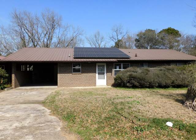 Property at 404 W Collins St, Mineral Sprs., AR 71851, 3 beds, 1 bath