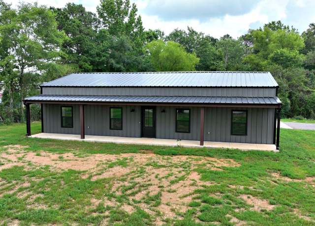 Property at 2014 S Reine St, Mena, AR 71953, 3 beds, 2 baths