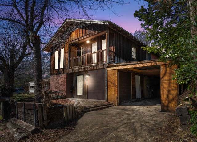 Property at 108 Helen St, Hot Springs, AR 71913, 3 beds, 1 bath