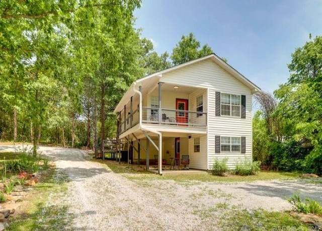 Property at 805 Oak St, Mountain View, AR 72560, 2 beds, 2 baths