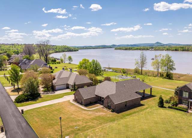 Property at 6 River Road Dr E, Mayflower, AR 72106, 4 beds, 2 baths