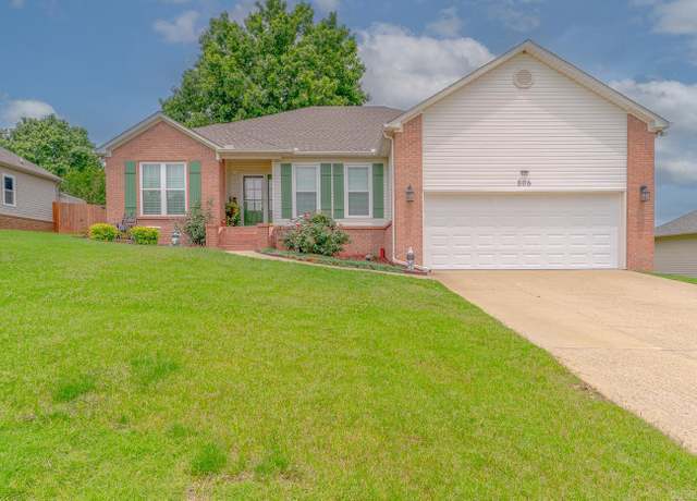 Property at 806 Amberwood Cv, Jonesboro, AR 72401, 3 beds, 2 baths