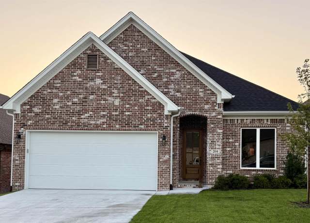 Property at 204 Fletcher Ridge Dr, Little Rock, AR 72223, 3 beds, 2 baths