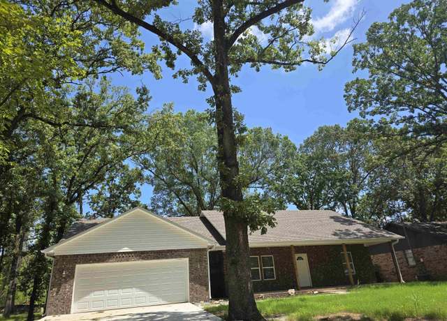 Property at 1906 Hutto St, Conway, AR 72032, 3 beds, 3 baths