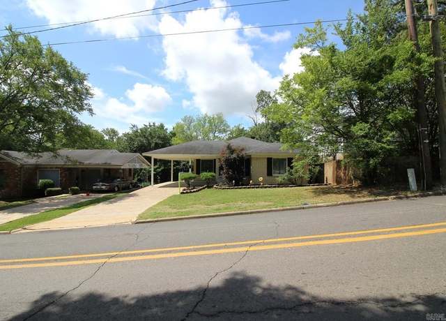Property at 927 Greenwood Ave, Hot Springs, AR 71913, 3 beds, 1 bath