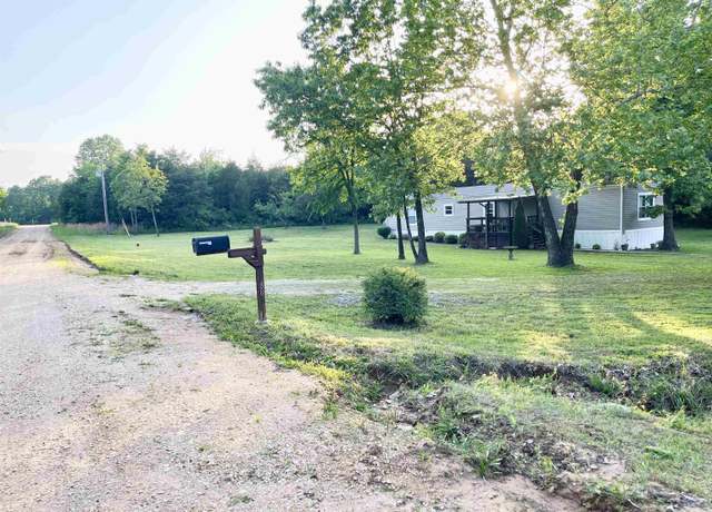 Property at 80 Doe Run Cir, Salem, AR 72576, 2 beds, 2 baths
