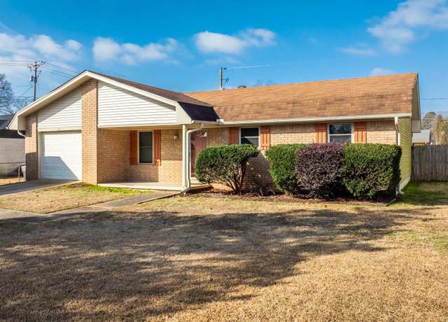 Property at 102 Heritage St, Jacksonville, AR 72076, 3 beds, 2 baths