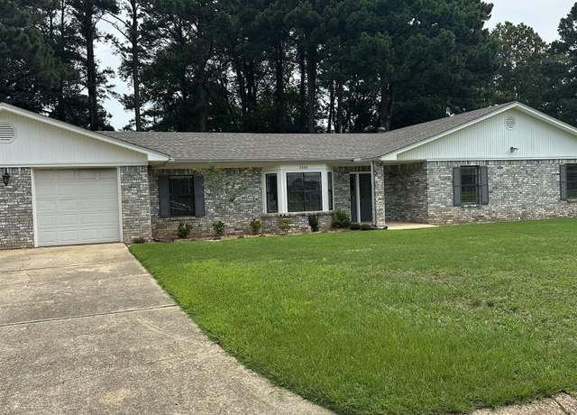 Property at 3505 Stockton Dr, Benton, AR 72015, 4 beds, 3 baths