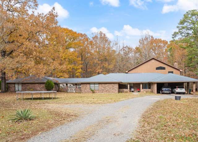 Property at 8200 Presidents, Pine Bluff, AR 71603, 5 beds, 3.5 baths