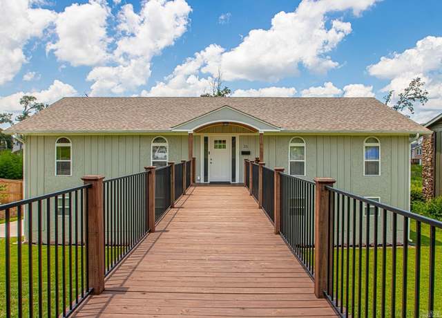 Property at 26 Buttermilk Rd, Little Rock, AR 72227, 5 beds, 3.5 baths