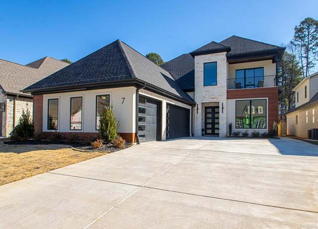 Property at 7 Mereville Pl, Little Rock, AR 72223, 5 beds, 5 baths