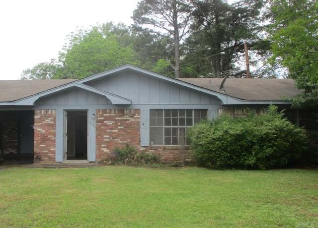 Property at 3908 S Hazel St, Pine Bluff, AR 71603, 3 beds, 1.5 baths