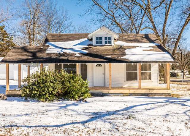 Property at 609 S Oak St, Jacksonville, AR 72076, 3 beds, 1 bath