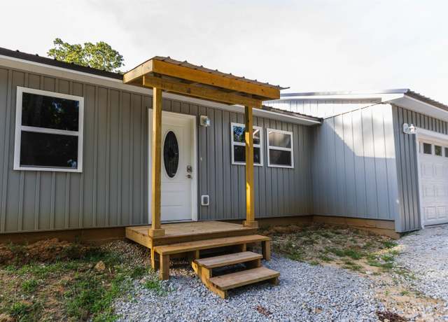 Property at 377 N 3rd St Unit B, Black Rock, AR 72415, 3 beds, 2 baths