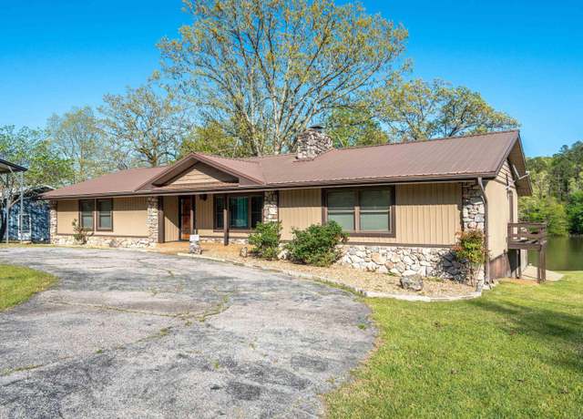 Property at 1060 Rock Creek Rd, Hot Springs, AR 71913, 3 beds, 2.5 baths