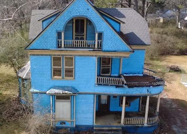 Property at 517 N Boyd St, Monticello, AR 71655, 3 beds, 2.5 baths