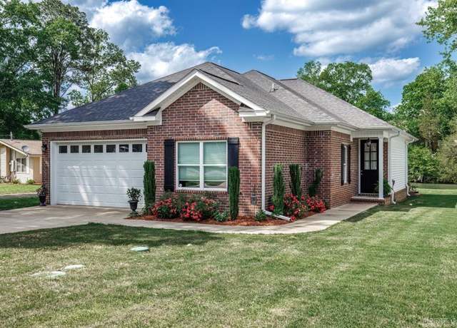 Property at 1480 Treasure Isle, Hot Springs, AR 71913, 3 beds, 2 baths