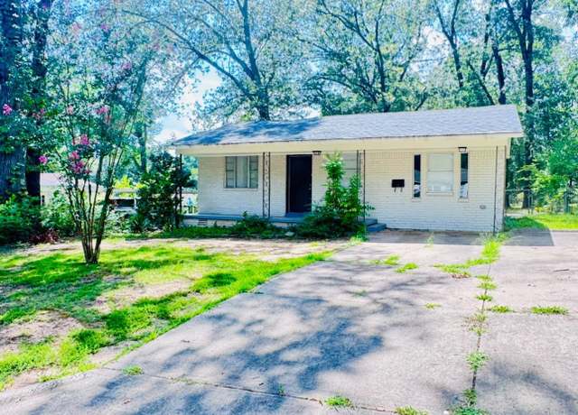 Property at 2018 S Monroe St, Little Rock, AR 72204, 4 beds, 2 baths