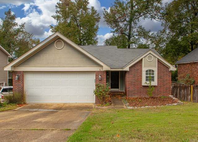Property at 26 Summerwood Cv, Benton, AR 72015, 3 beds, 2 baths