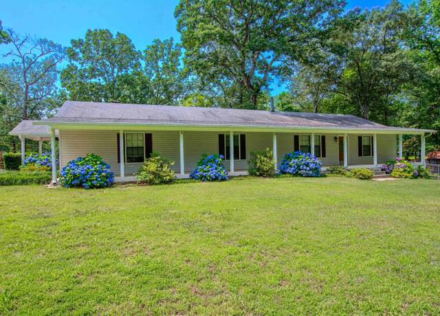 Property at 1611 River Ridge Rd, Benton, AR 72019, 3 beds, 2 baths