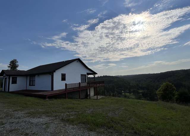 Property at 1009 Arvid Maeland Blvd, Mountain View, AR 72560, 2 beds, 2 baths