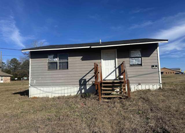 Property at 1002,1003 Harris St, Atlanta, TX 75551, 2 beds, 1 bath