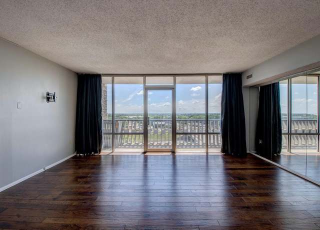 Property at 700 E 9th St Unit 9A, Little Rock, AR 72202, 3 beds, 2 baths