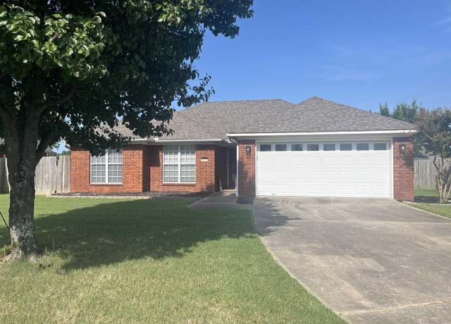 Property at 1625 Ivy Cv, Conway, AR 72034, 3 beds, 2 baths