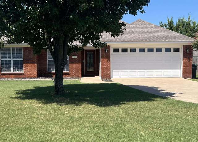 Property at 1625 Ivy Cv, Conway, AR 72034, 3 beds, 2 baths