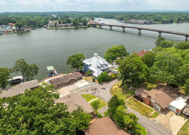 Property at 107 Bridgeview Cir, Hot Springs, AR 71913, 3 beds, 3 baths
