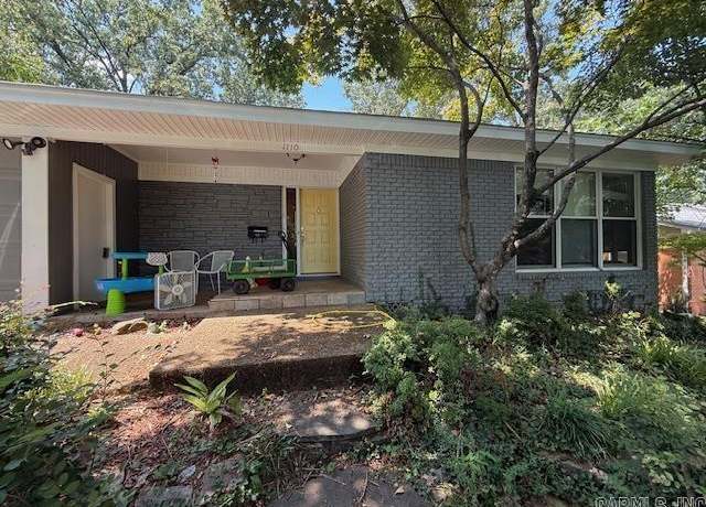 Property at 1110 N Cleveland St, Little Rock, AR, 4 beds, 2 baths