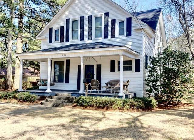 Property at 102 N Bradley St, Warren, AR 71671, 4 beds, 2 baths