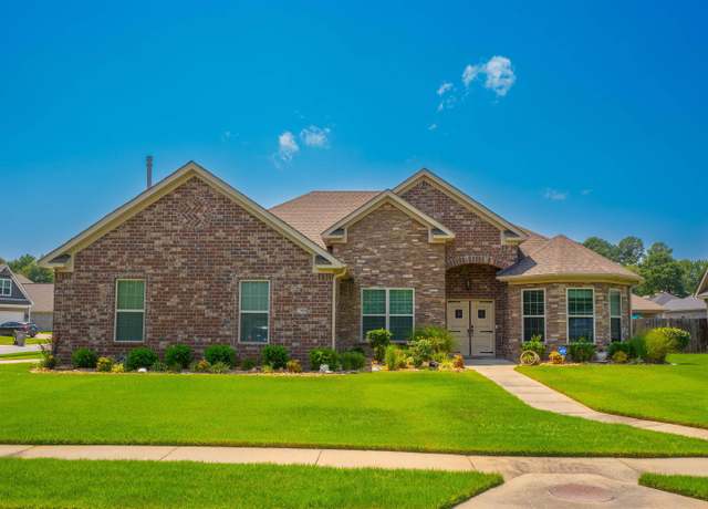 Property at 2908 Johnswood Village Dr, Bryant, AR 72022, 4 beds, 2 baths