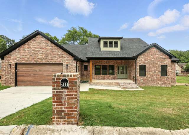 Property at 211 Cromwell Ct, Hot Springs, AR 71901, 3 beds, 2.5 baths