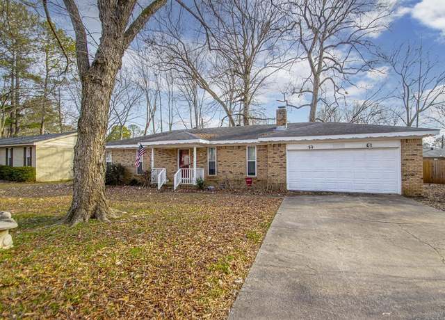 Property at 1035 Richard St, Jacksonville, AR 72076, 3 beds, 2 baths
