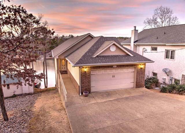 Property at 206 Houston, Hot Springs, AR 71913, 4 beds, 4.5 baths
